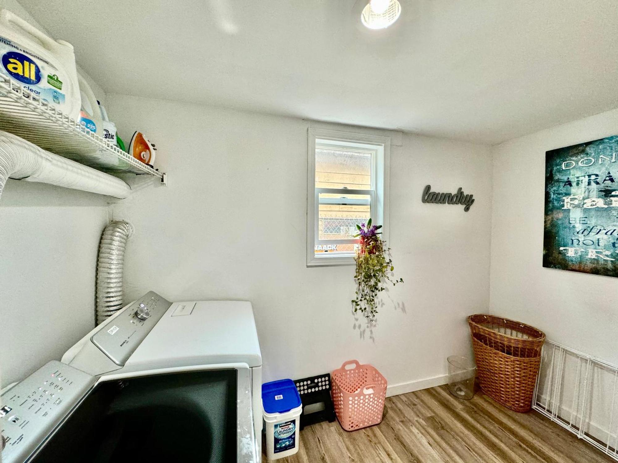 Tiny Private Room On The 1St Floor With Shared Bathroom Near Seatac Airport And Downtown Сиэтл Экстерьер фото
