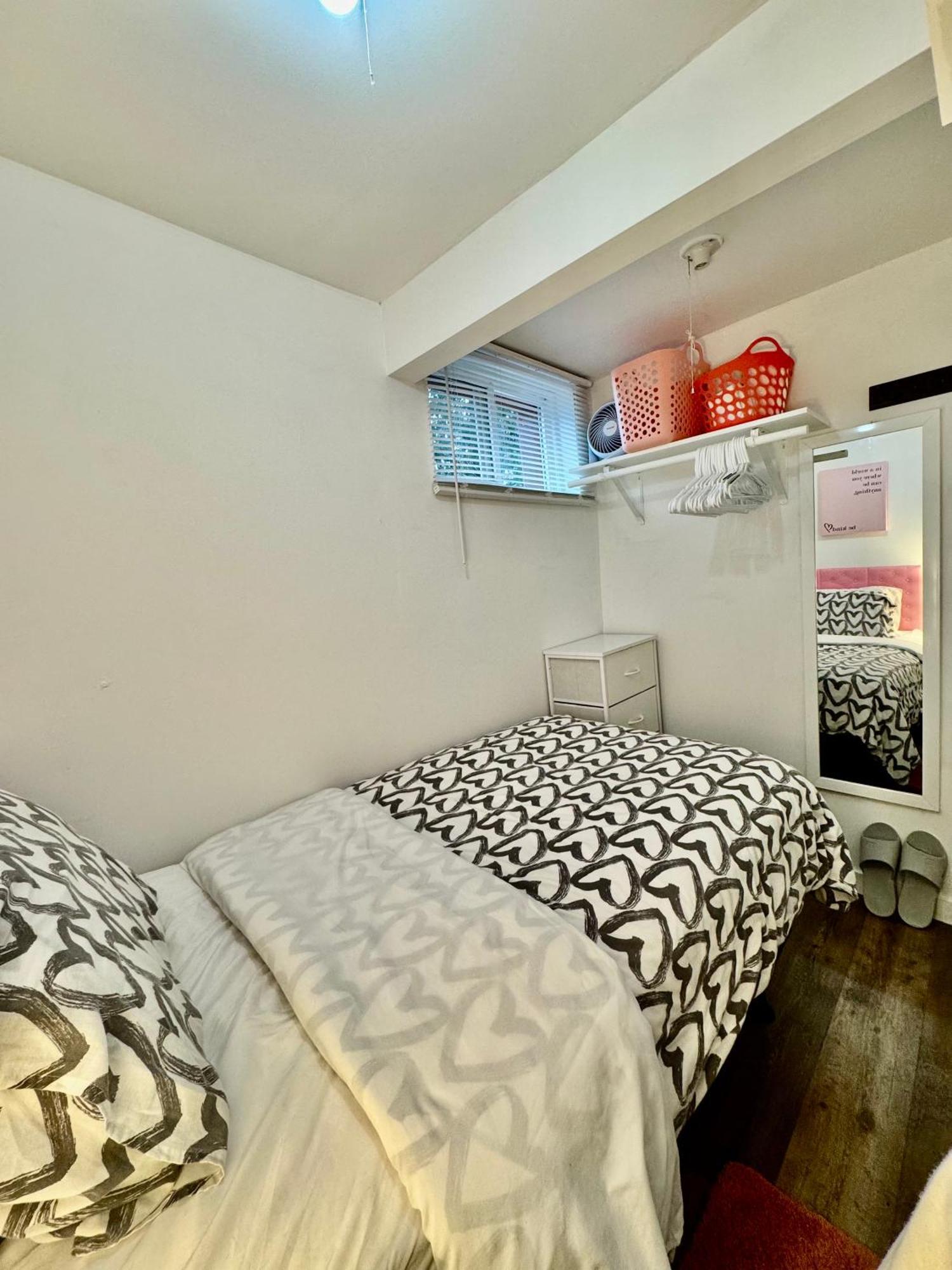 Tiny Private Room On The 1St Floor With Shared Bathroom Near Seatac Airport And Downtown Сиэтл Экстерьер фото